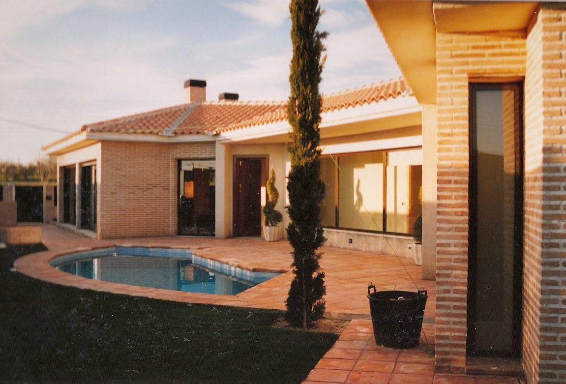 Vivienda unifamiliar aislada en Calle del Ruedo. Cubas de la Sagra.